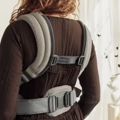BabyBjörn Harmony Draagzak 3D-Mesh - Grijsbeige