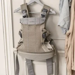 BabyBjörn Harmony Draagzak 3D-Mesh - Grijsbeige