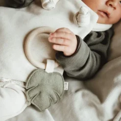 BEZISA Leaves Bijtring Pistache Green