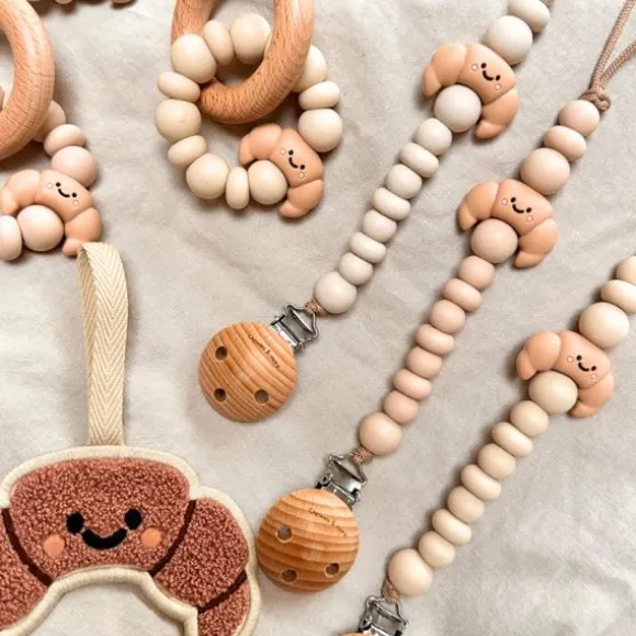 Chewies & More Bijtring - Croissant - Beige