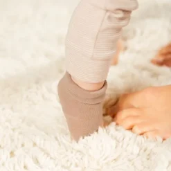 DAY Sokjes Gestreept - Mocha - 0-6 Mnd