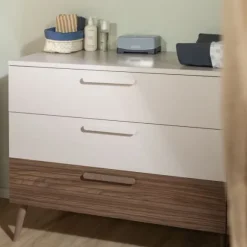 Europe Baby Sev Commode - Oatmeal/Walnoot