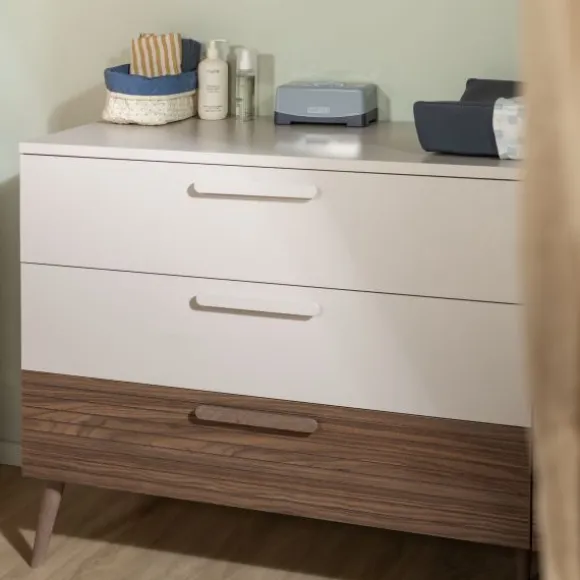 Europe Baby Sev XL Commode - Oatmeal/Walnoot