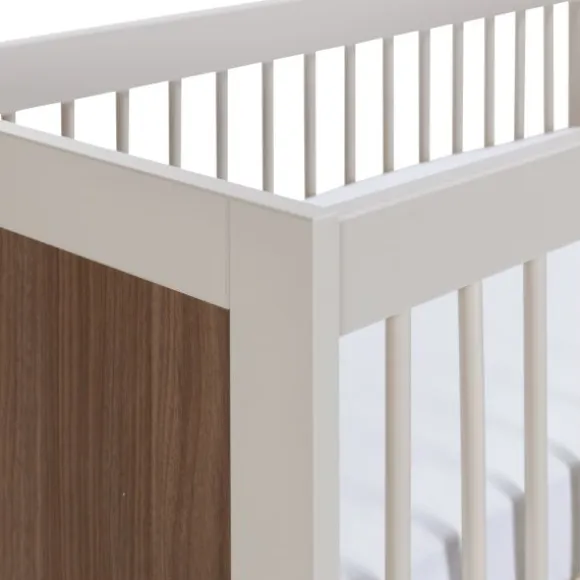 Europe Baby Vittoria III Babybed - Cashmere / Walnut - 70 x 140 cm