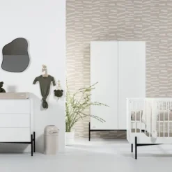 Kidsmill Boutique Babykamer Wit / Zwart | Bed 60 x 120 cm + Commode