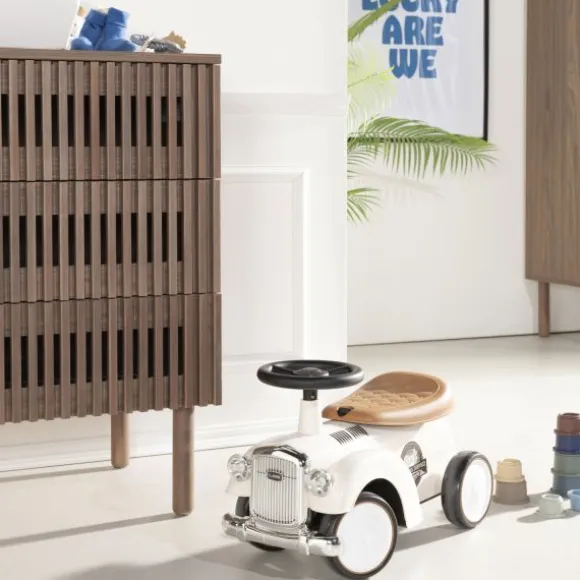 Kidsmill Dai Babykamer Walnoot | Ledikant 120 x 60 cm + Commode