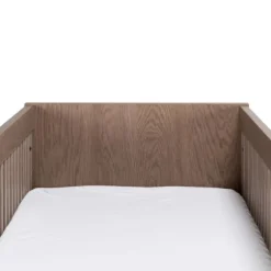 Kidsmill Levi Babykamer Incl. Rechte Potenset Walnoot | Ledikant 60 x 120 cm + Commode