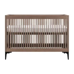 Kidsmill Levi Babykamer Incl. Rechte Potenset Walnoot | Ledikant 60 x 120 cm + Commode