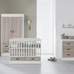 Kidsmill Newport Babykamer Wit / Eiken | Bed 60 x 120 cm + Commode
