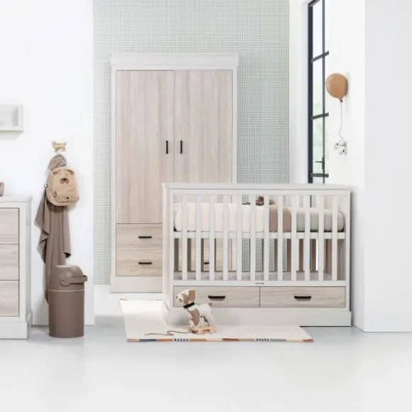 Kidsmill Newport Ledikant 60 x 120 cm - Incl. Zwarte Grepen - Oatmeal / Eiken