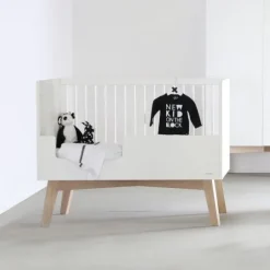 Kidsmill Sixties Babybed Wit Mat / Naturel 70 x 140 cm