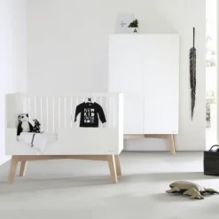 Kidsmill Sixties Babybed Wit Mat / Naturel 70 x 140 cm