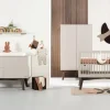 Kidsmill Sixties Babykamer Oatmeal / Walnoot | Commode + Kast 2-Deurs