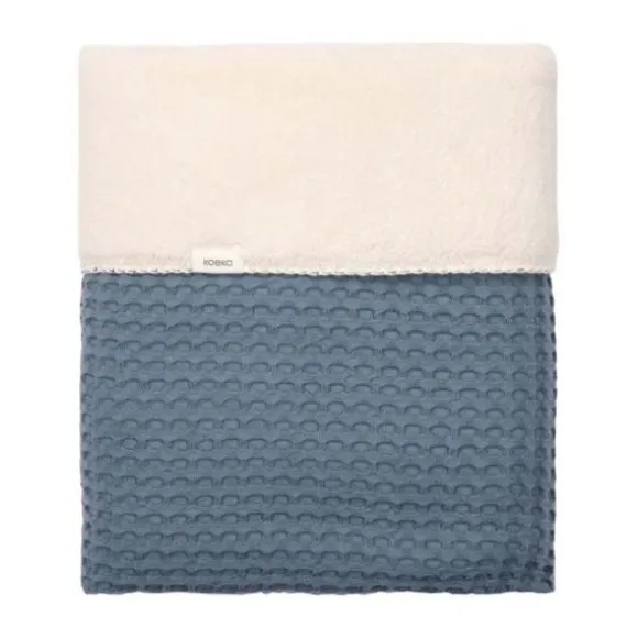 Koeka Oslo Ledikantdeken - Maat 100 x 150 - Wafel/Teddy - Bluestone