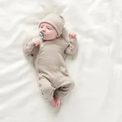 Noppies Nevel Rib Mutsje Cafe Au Lait Melange Prematuur