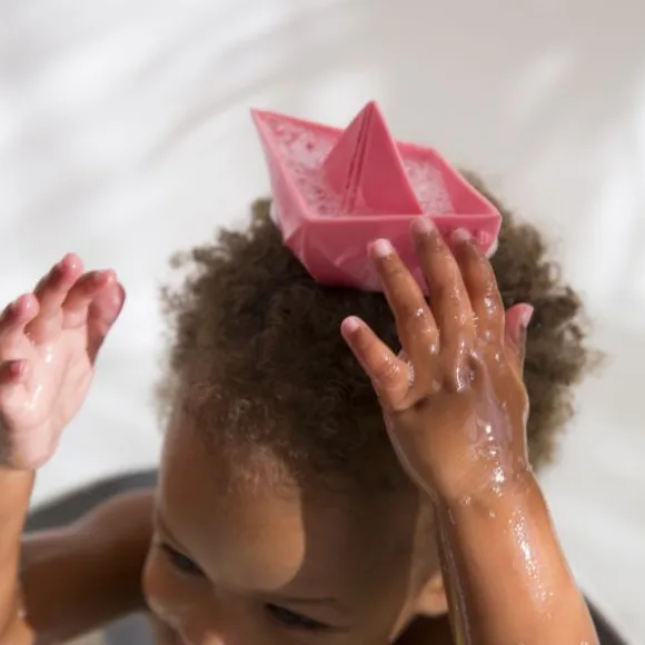 Oli & Carol Bad- en Bijtspeeltje Origami Boot - Mint