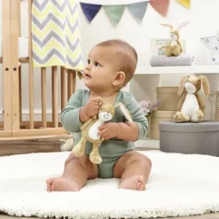 Rainbow Designs Rammelaar Knuffel - Hazeltje - Raad eens... - 14 cm