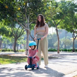 SmarTrike Xtend Scooter Ride-On - Petrol Green