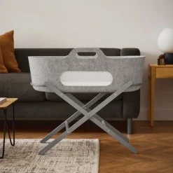 Snuz SnüzBaskit Moses Basket + Stand Set - Dove/Light Grey/Grey