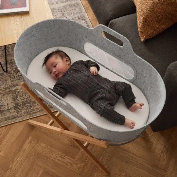Snuz SnüzBaskit Moses Basket + Stand Set - Dove/Light Grey/Grey