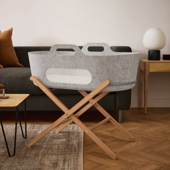 Snuz SnüzBaskit Moses Basket + Stand Set - Dove/Light Grey/Grey