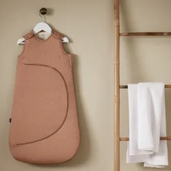 SnüzPouch Slaapzak - 0-6 Mnd - Sand Cloud