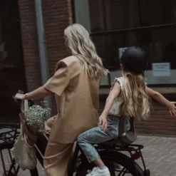 Urban Iki Junior Fietsstoeltje - Suzume Grey/Bincho Black - Zonder Montagekader